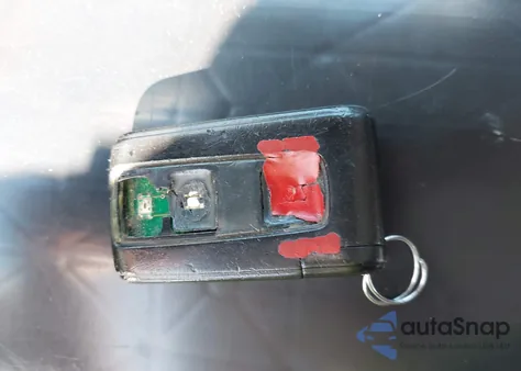 2005 Toyota Prius from USA, damaged, VIN JTDKB20U753036145